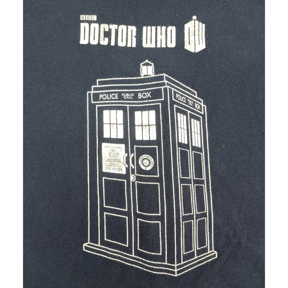 Doctor Who TARDIS T-shirt Size Large - Picture 1 of 5